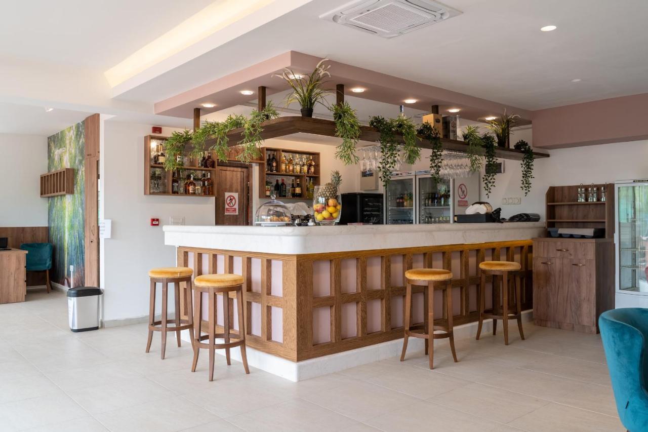 Hotel Rio Verde Pricelje Экстерьер фото