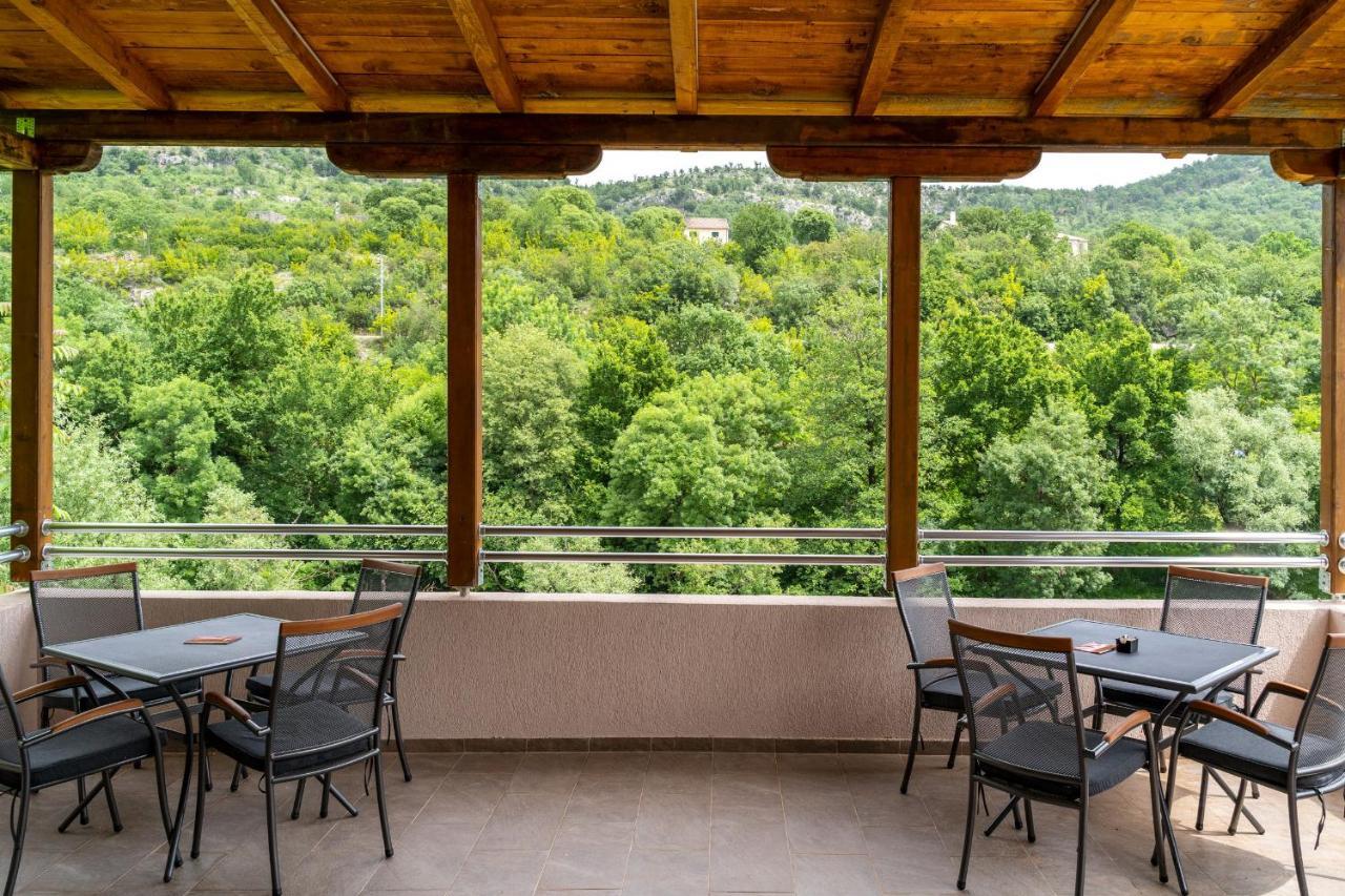 Hotel Rio Verde Pricelje Экстерьер фото