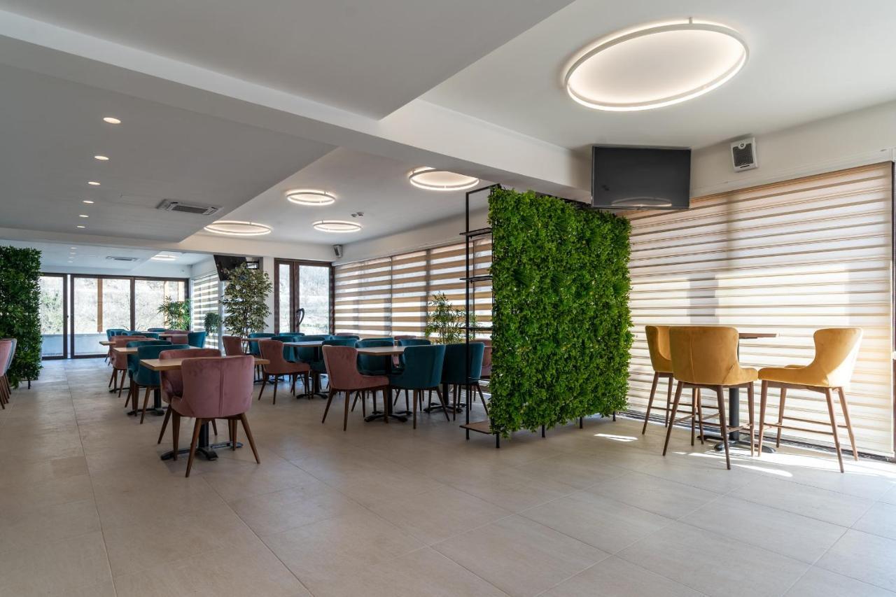 Hotel Rio Verde Pricelje Экстерьер фото