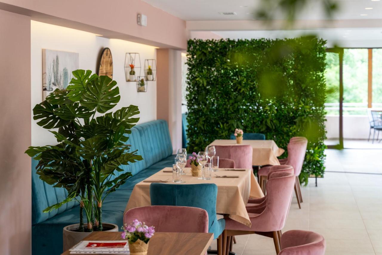 Hotel Rio Verde Pricelje Экстерьер фото