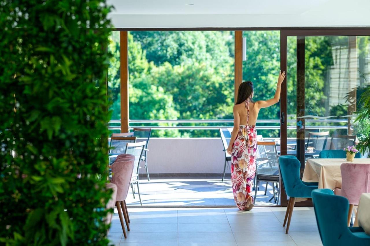 Hotel Rio Verde Pricelje Экстерьер фото
