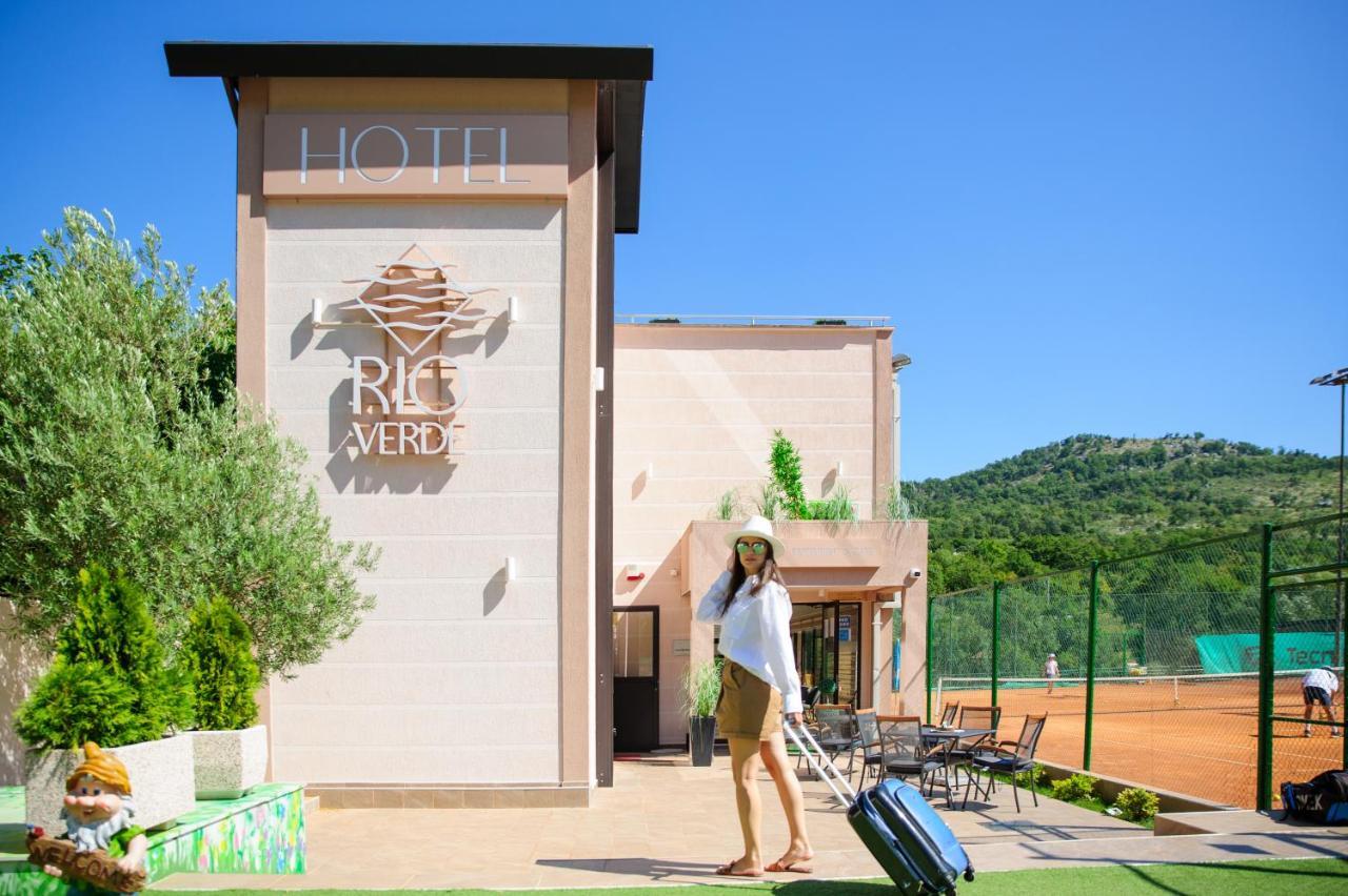 Hotel Rio Verde Pricelje Экстерьер фото