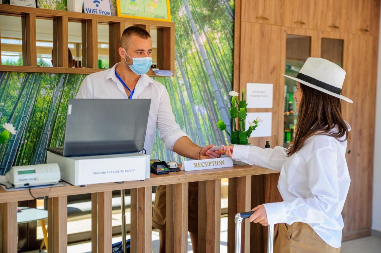 Hotel Rio Verde Pricelje Экстерьер фото